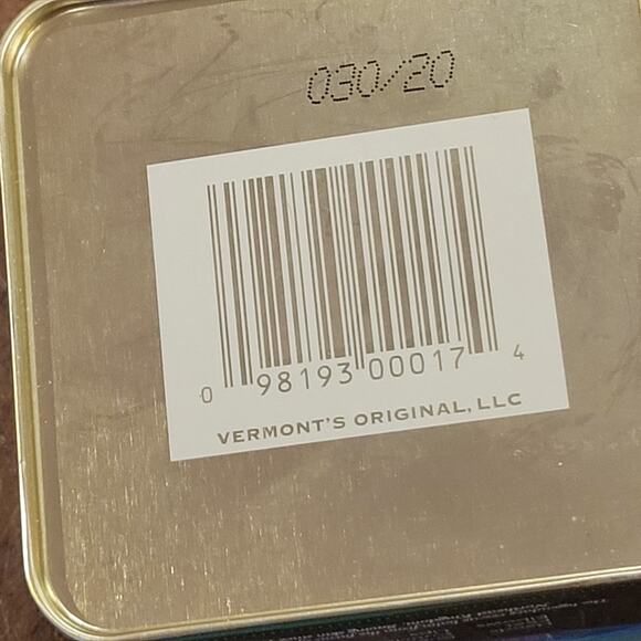 Vermont’s Original Bag Balm, Skin & Body Moisturizer for Dry Skin, 8oz Tin New - Picture 6 of 7